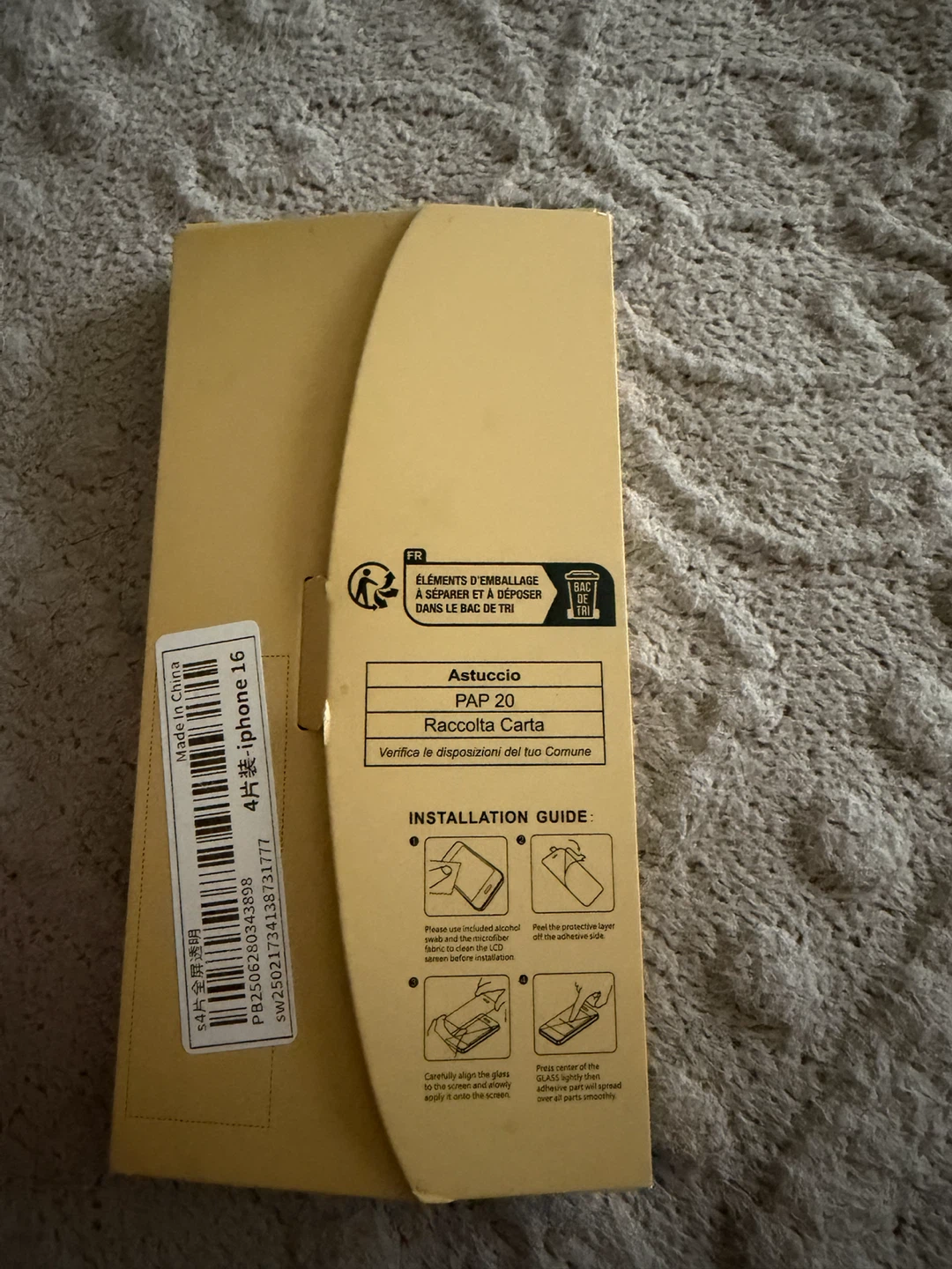 iPhone 16 Screen Protector Kit - photo 3
