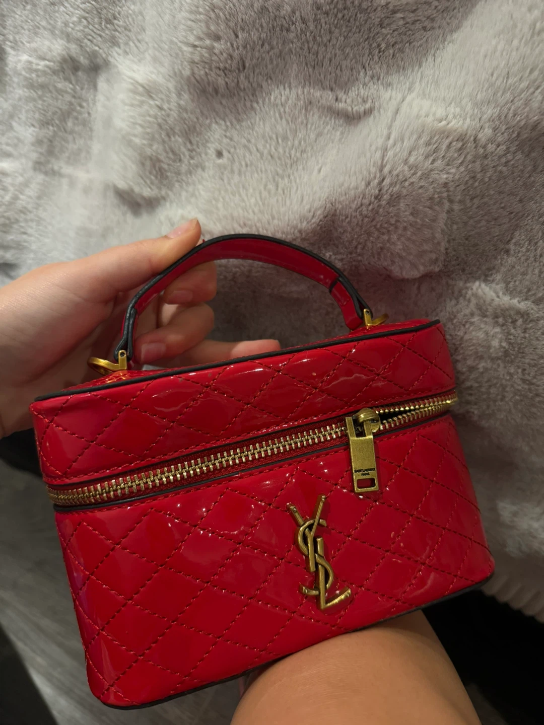 Saint Laurent Red Patent Leather Vanity Case - photo 3