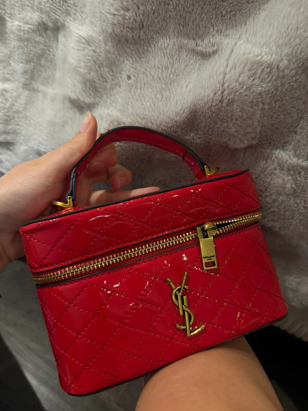 Saint Laurent Red Patent Leather Vanity Case - photo 4