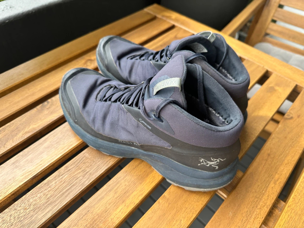 Arc'teryx Aerios FL Mid GTX Boots & Backpack/Cap Bundle - photo 4