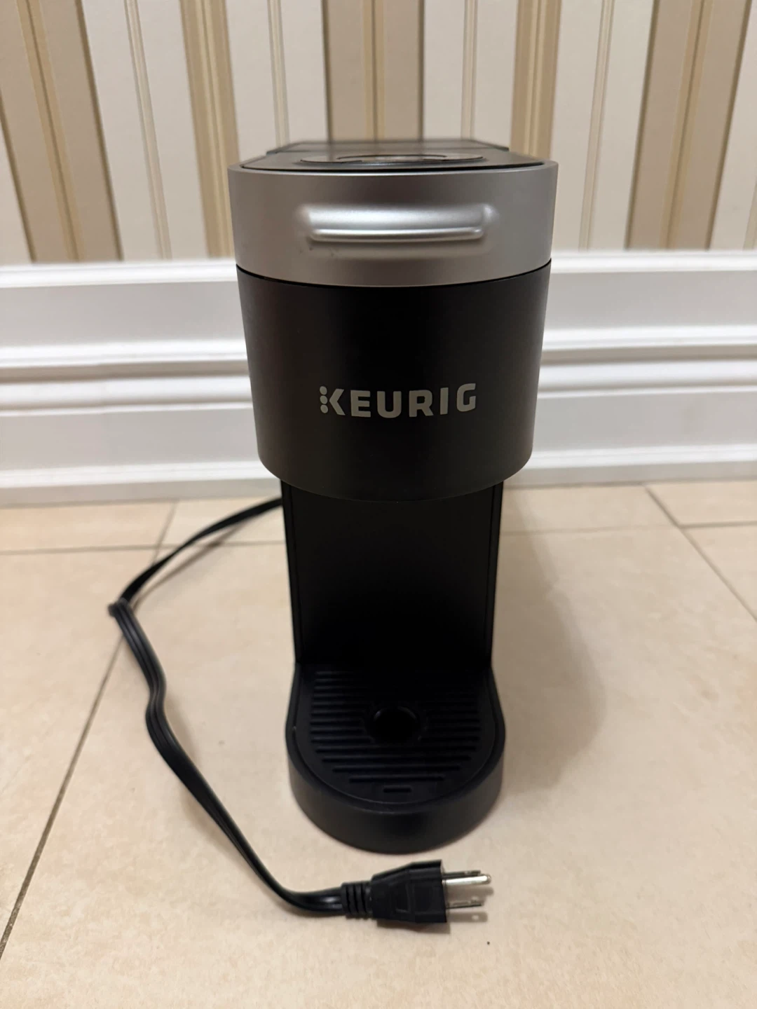 Keurig K-Slim Single Serve K-Cup Pod Coffee Maker