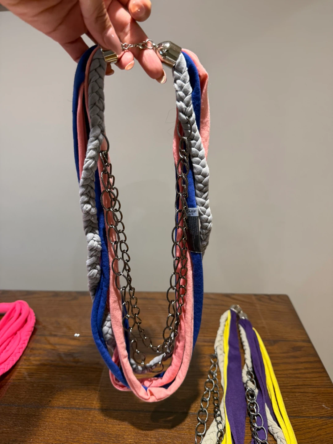 Fabric scarf necklaces - photo 4