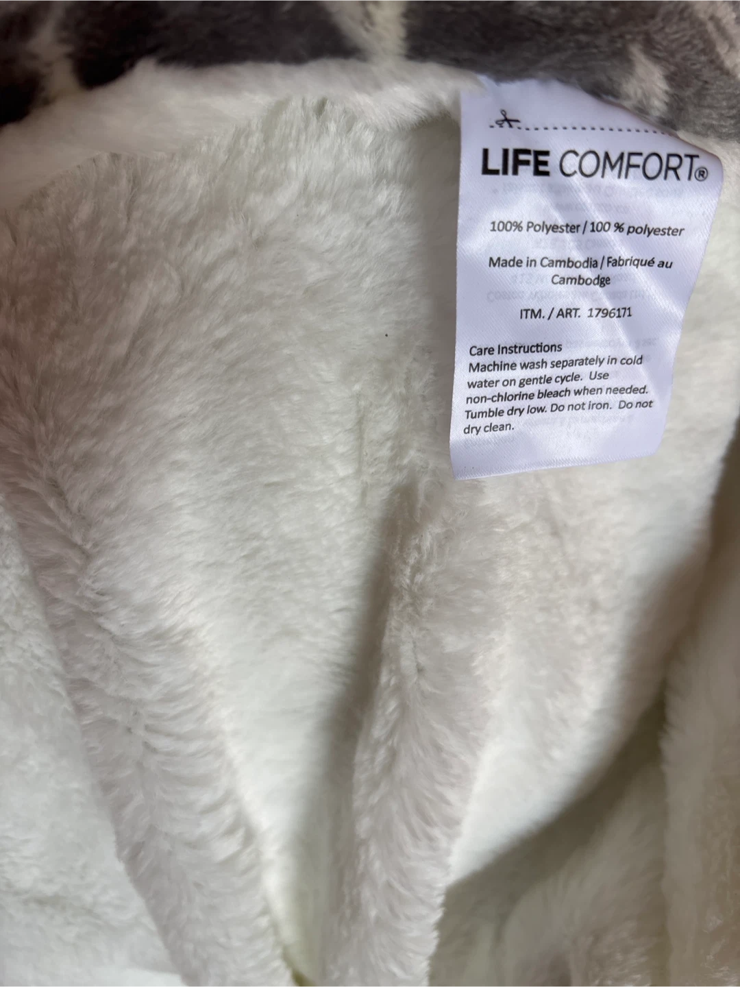 NWOT Life Comfort Fleece Throw 60x70 - photo 2