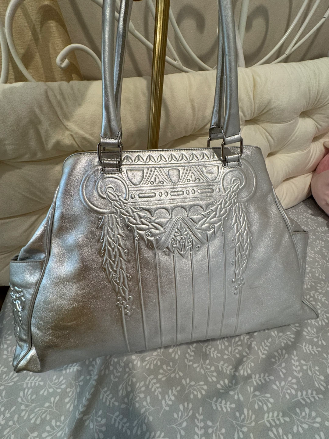 Fendi Metallic Silver Tote Handbag - photo 2