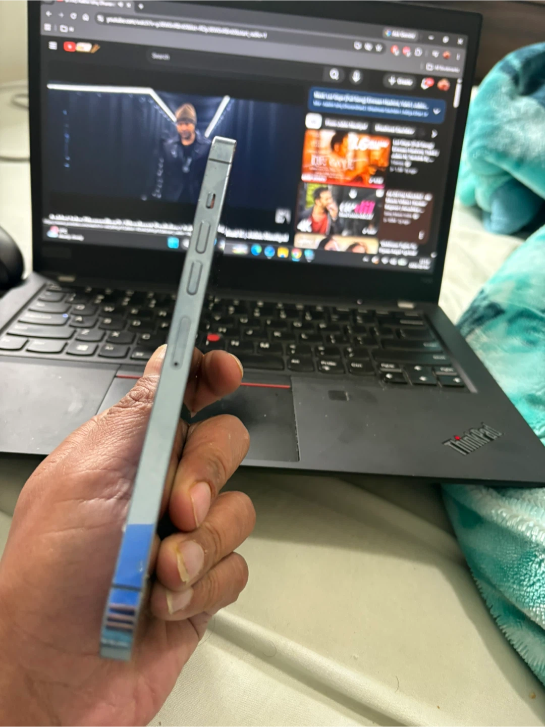 iPhone 13 Pro Max Sierra Blue – Works, Cracked Front & Back - photo 2