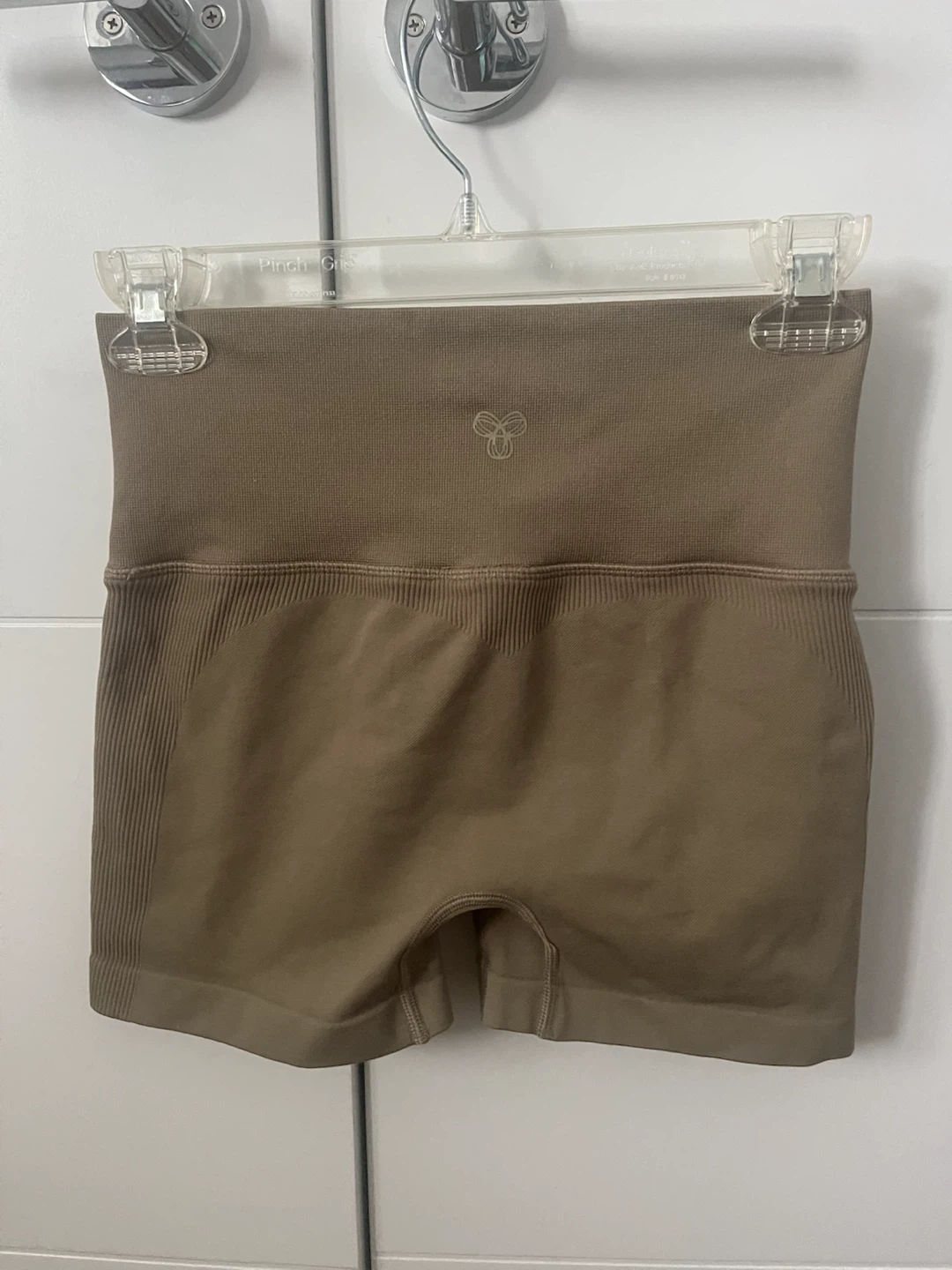 NEW Cheeky Hi-Rise TNA Butter Shorts - Sundried Olive