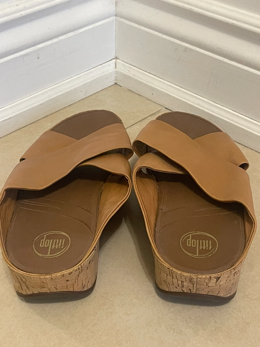 FitFlop Women's Tan Leather Cross-Strap Sandals Cork wedge 2" - photo 4