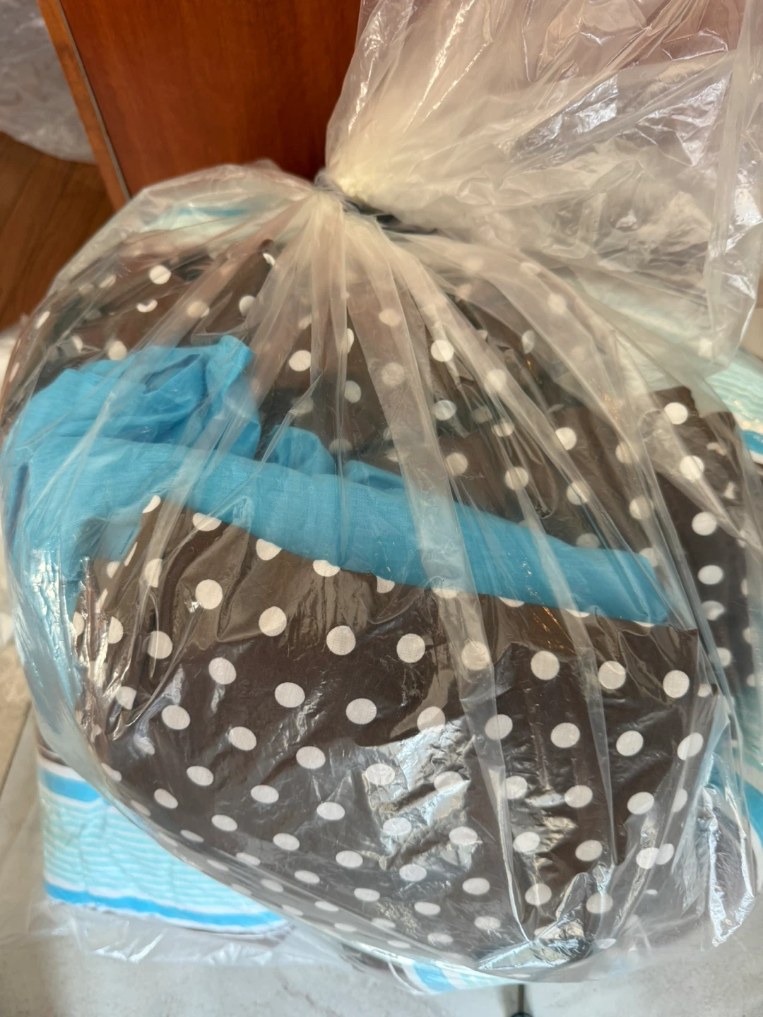Twin Comforter with Bedding Set