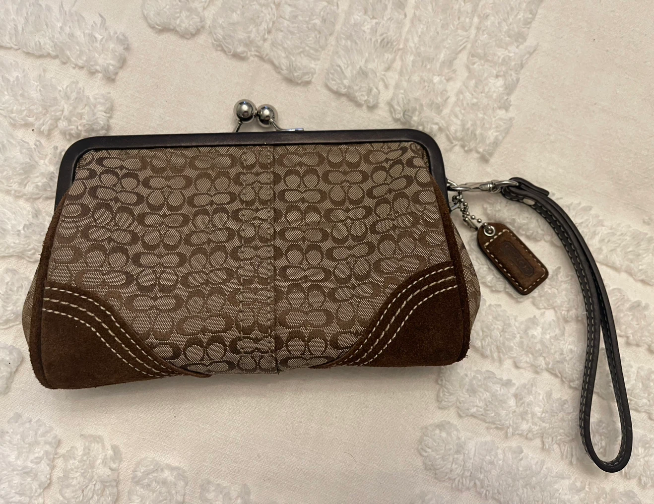 Coach Brown Suede Signature Kiss Lock Wristlet / Clutch, vintage