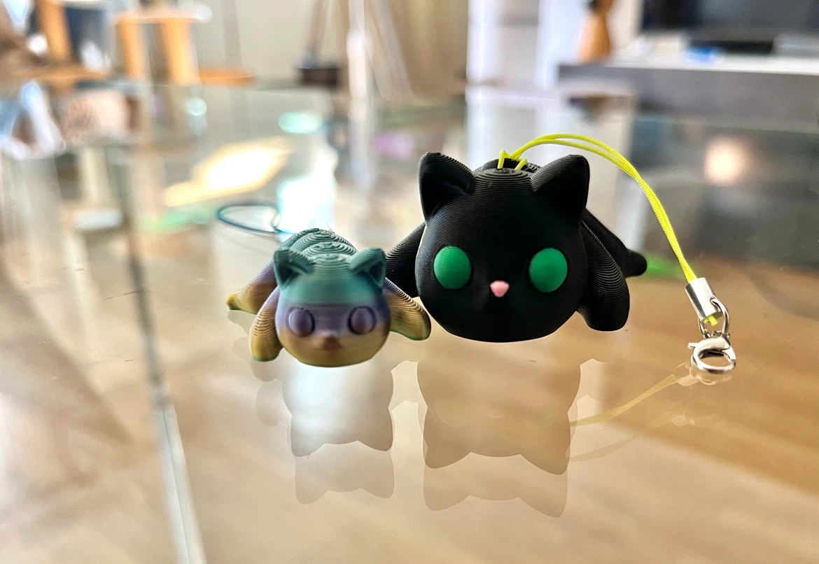 3D Printed Articulated Cat Phone Charms