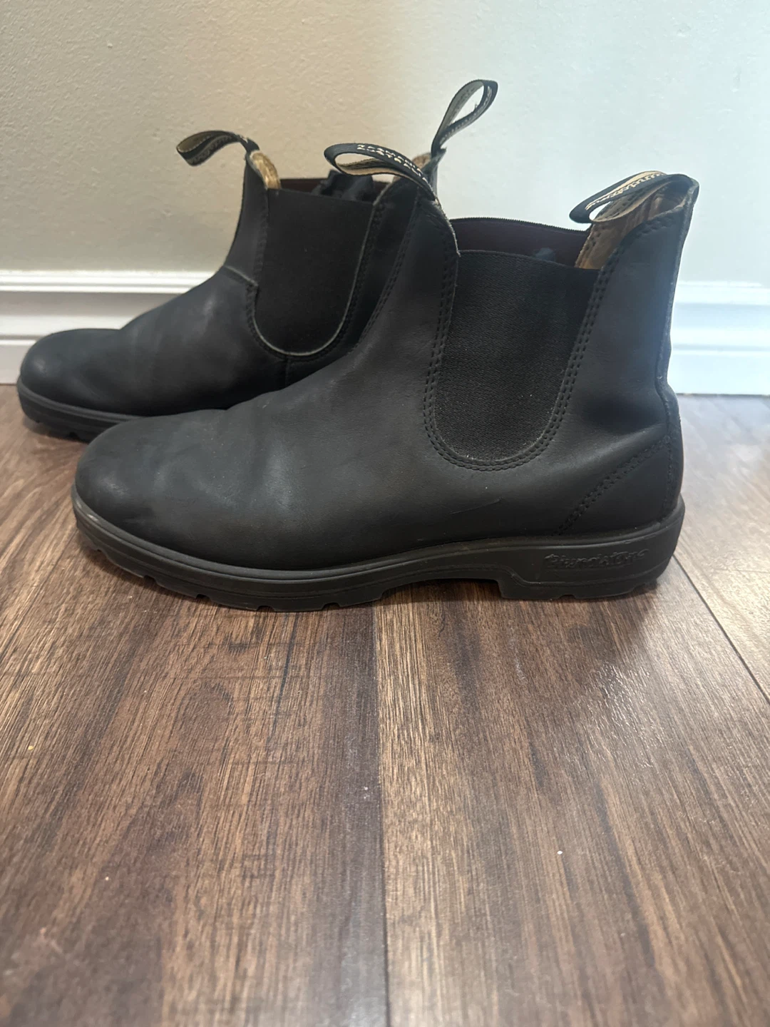Blundstone Black Leather Chelsea Boots