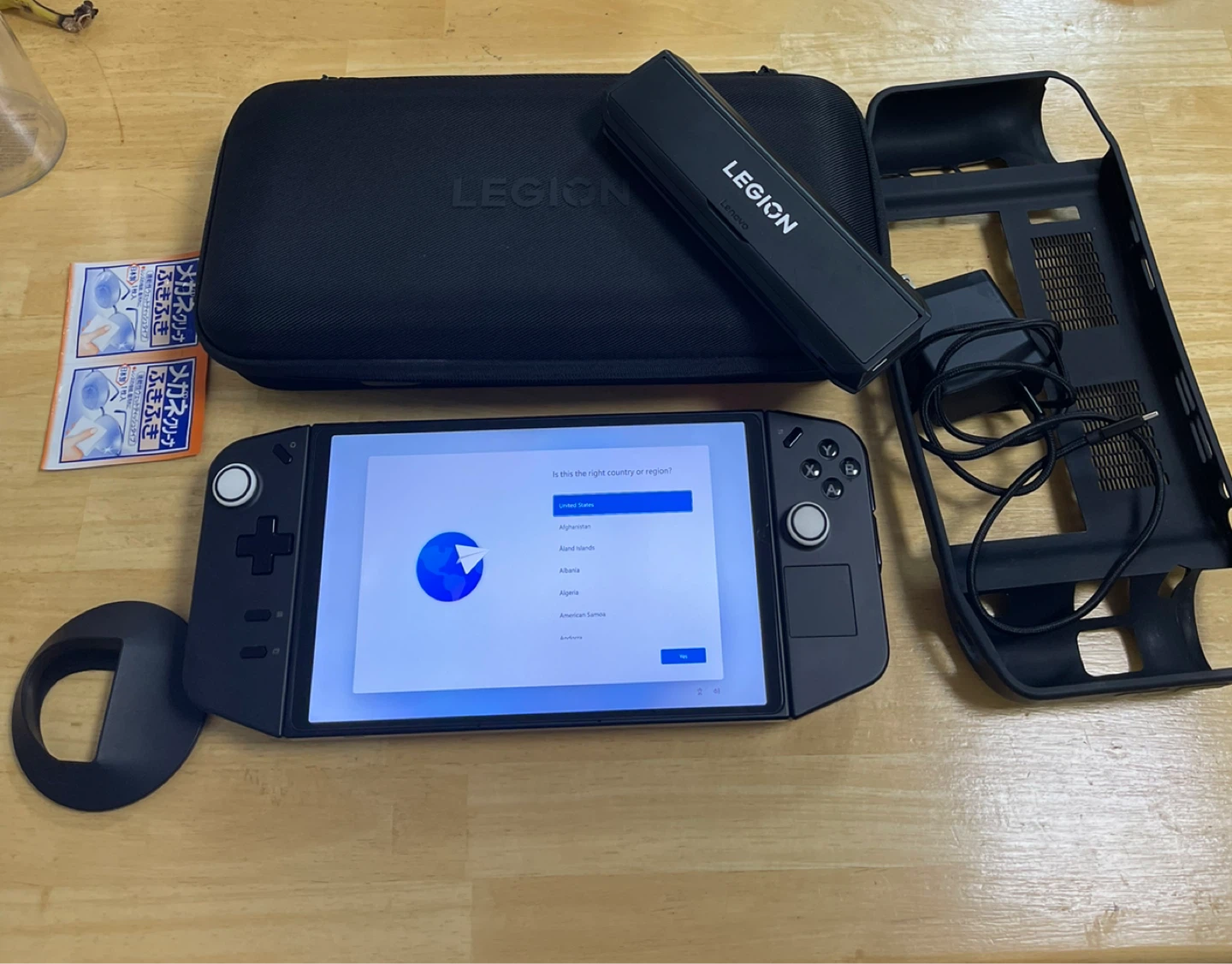 Lenovo Legion Go 512GB Z1 Extreme with Accessories