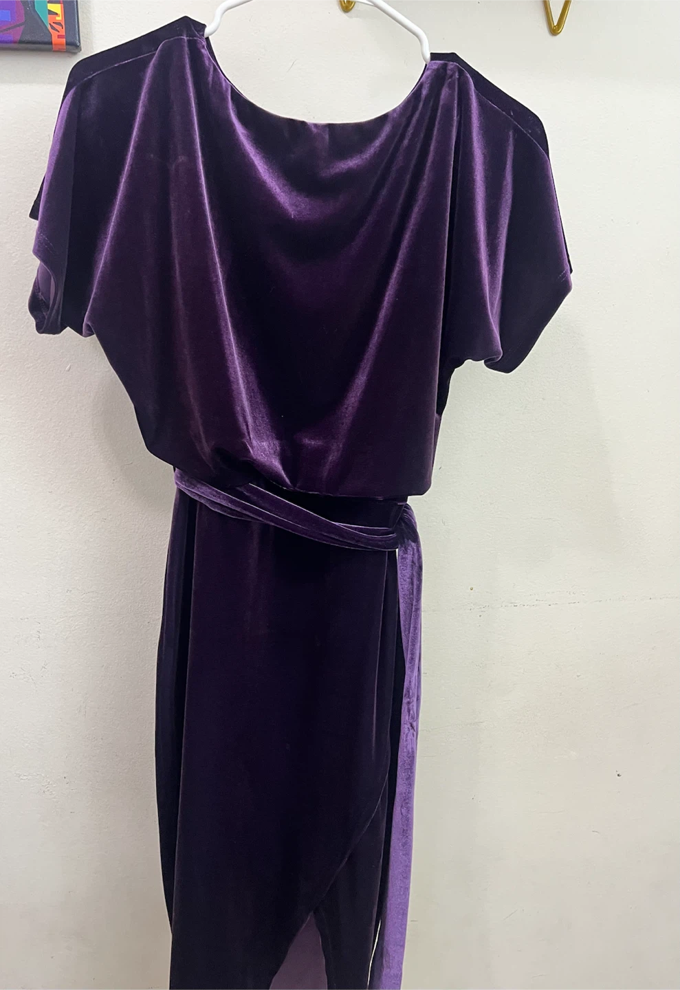 Kensie stretch velvet boatneck  Tie-waist.