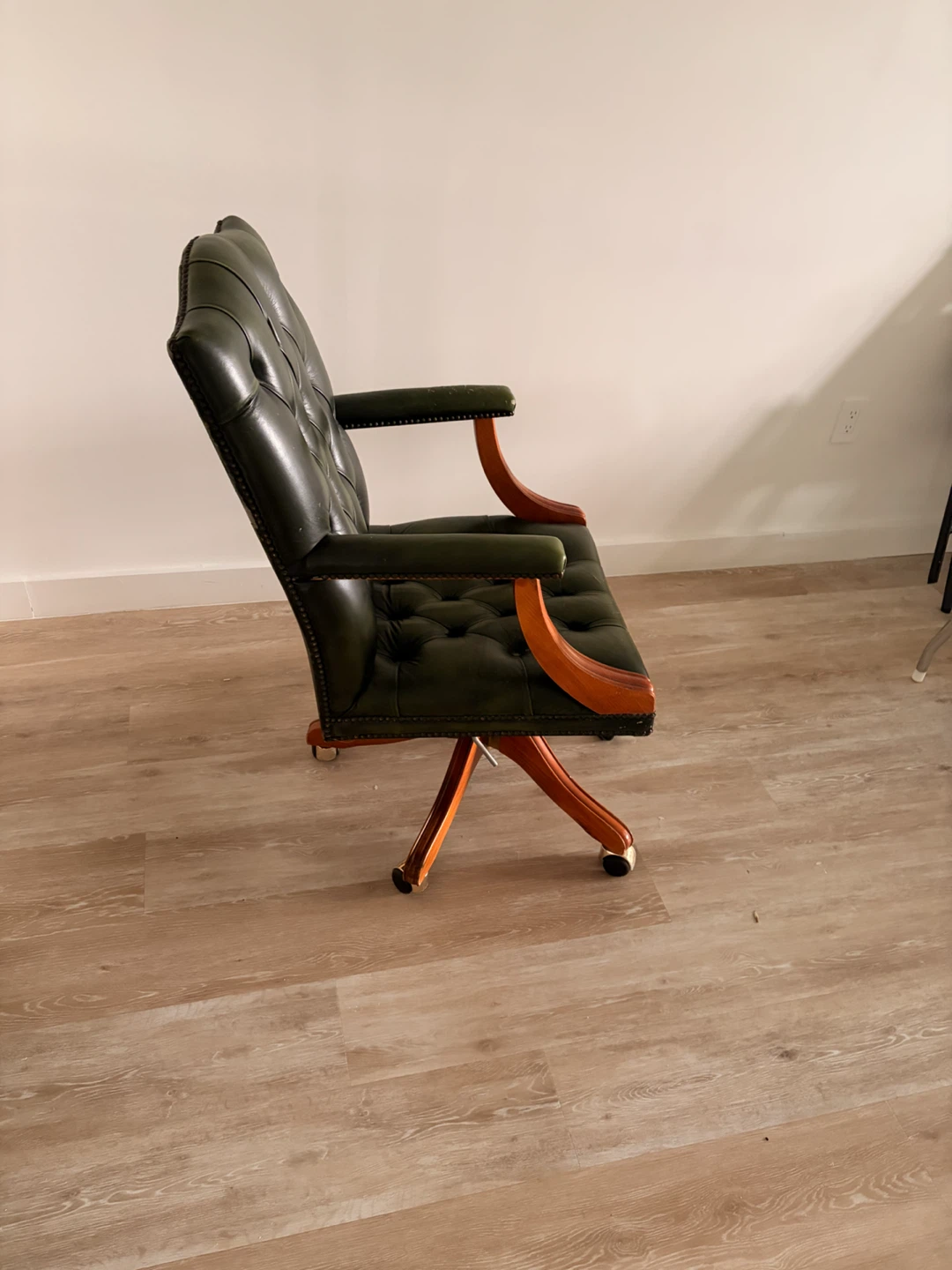 Vintage Green Leather Office Chair - photo 3