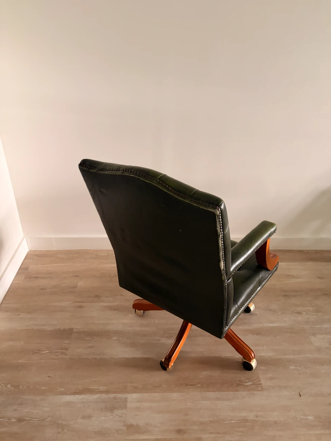 Vintage Green Leather Office Chair - photo 4