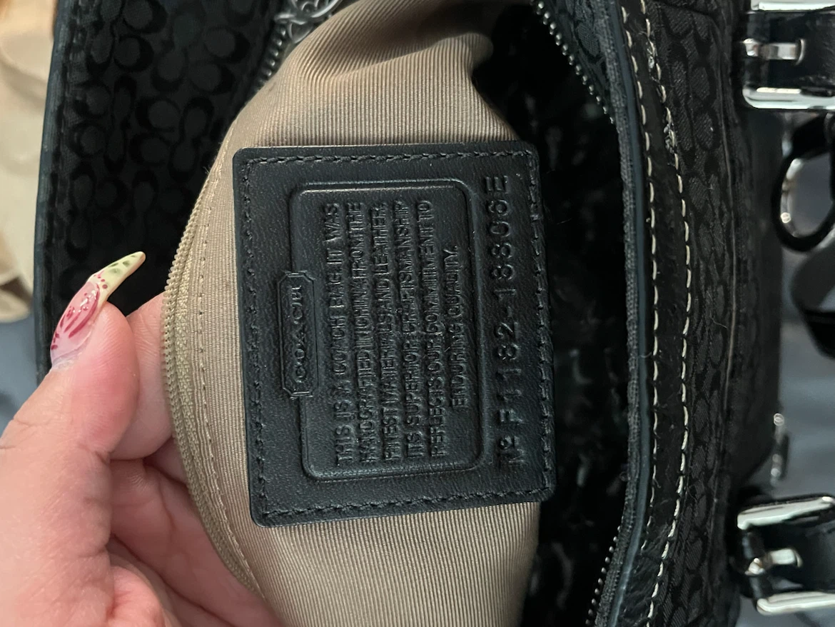 Coach Signature Tote Bag Black - photo 4