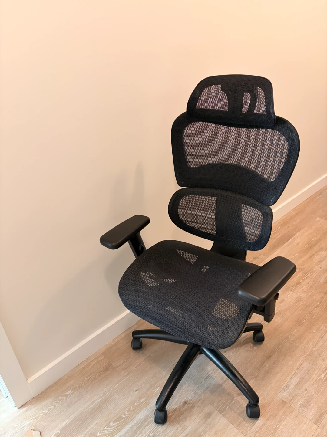 Black Ergonomic Mesh Office Chair