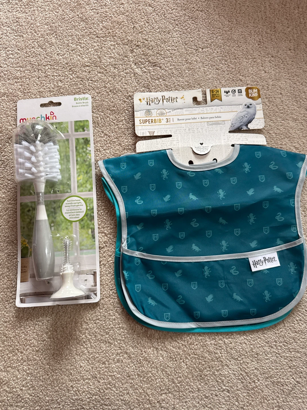 Munchkin Bottle Brush & Harry Potter Bib Set