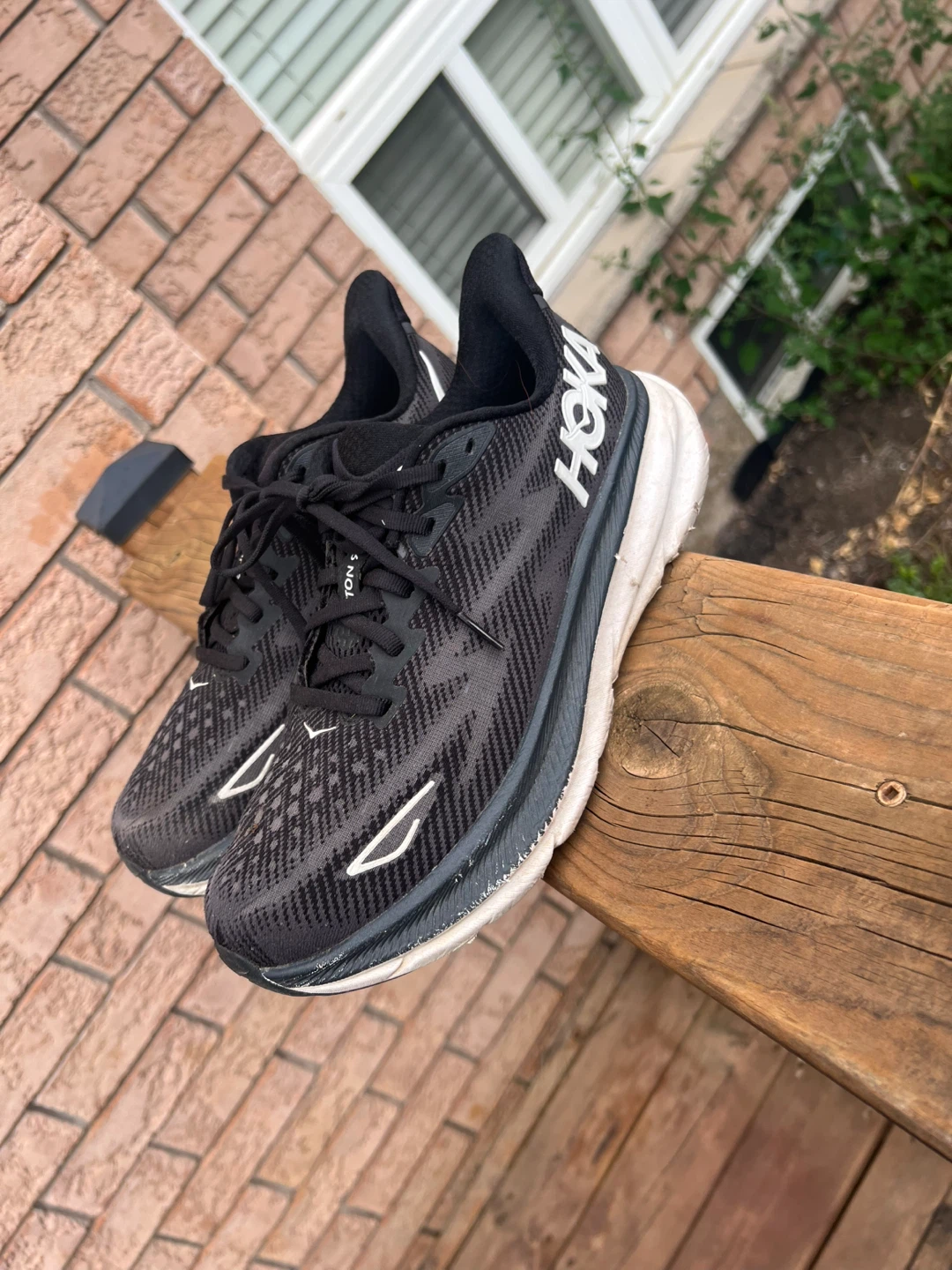 Hoka Clifton 9 Women's Running Shoes - Black - photo 2