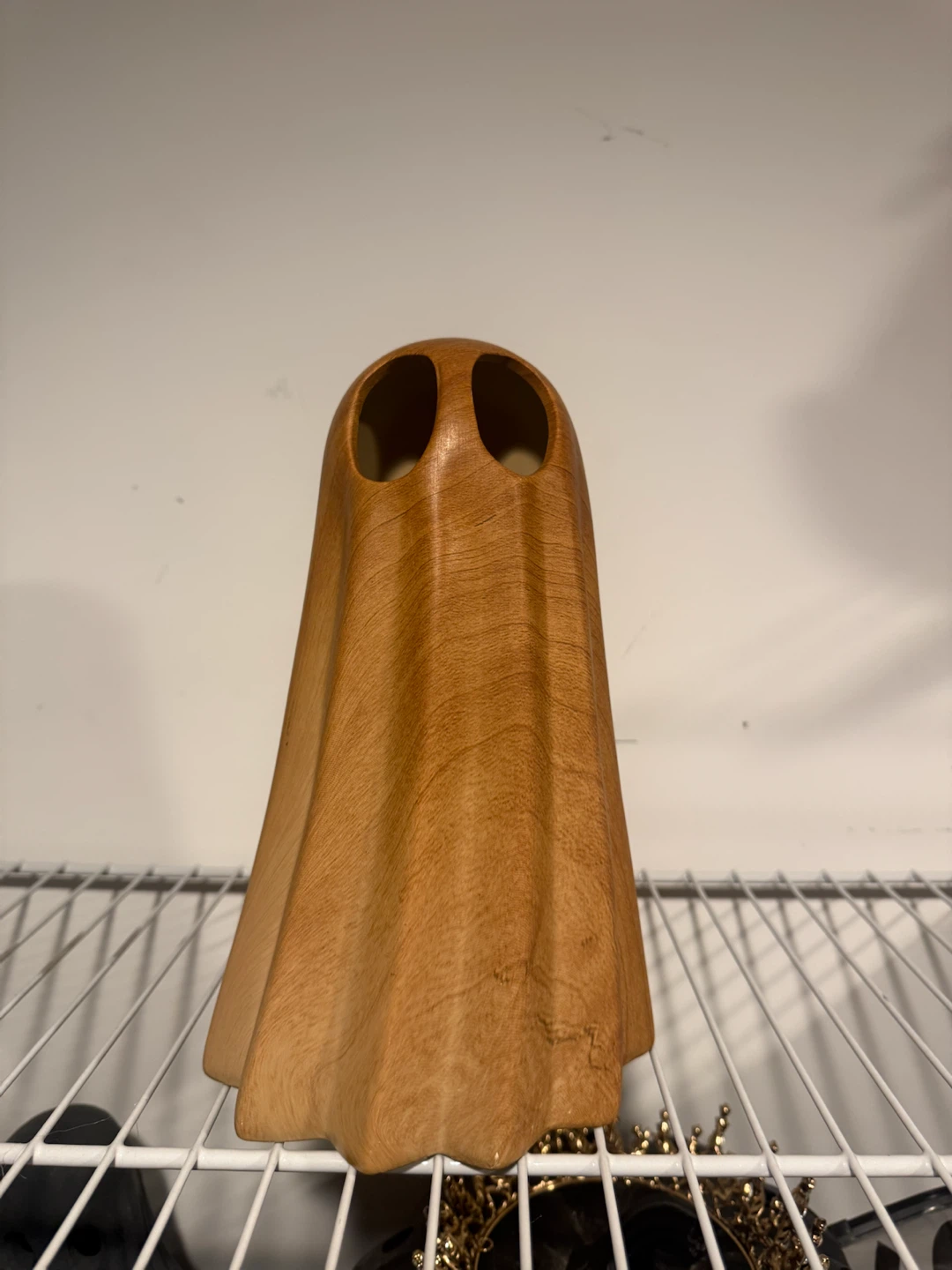 Halloween Ghost with Woodgrain Look