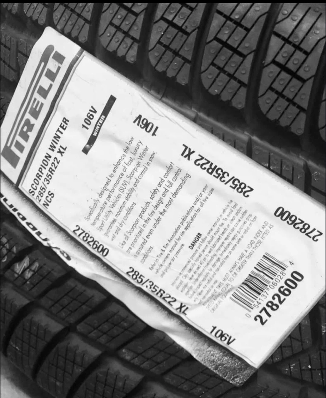 4 Pirelli Scorpion Winter XL Tires 285/35R22