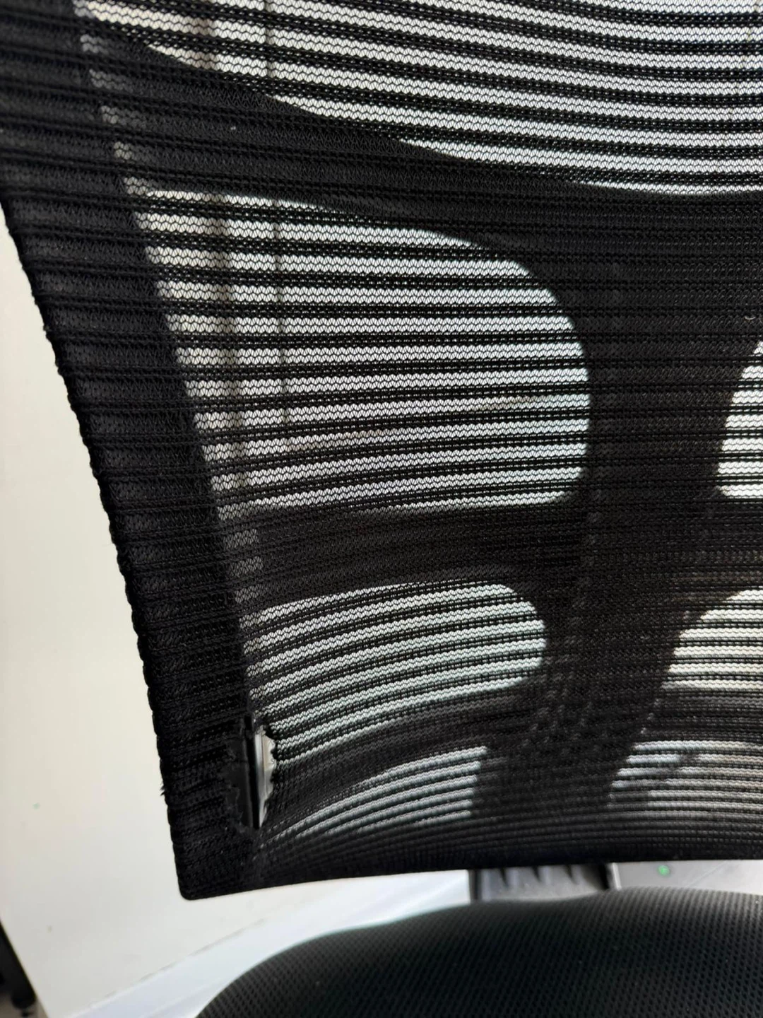 Black Mesh Office Chair - photo 3