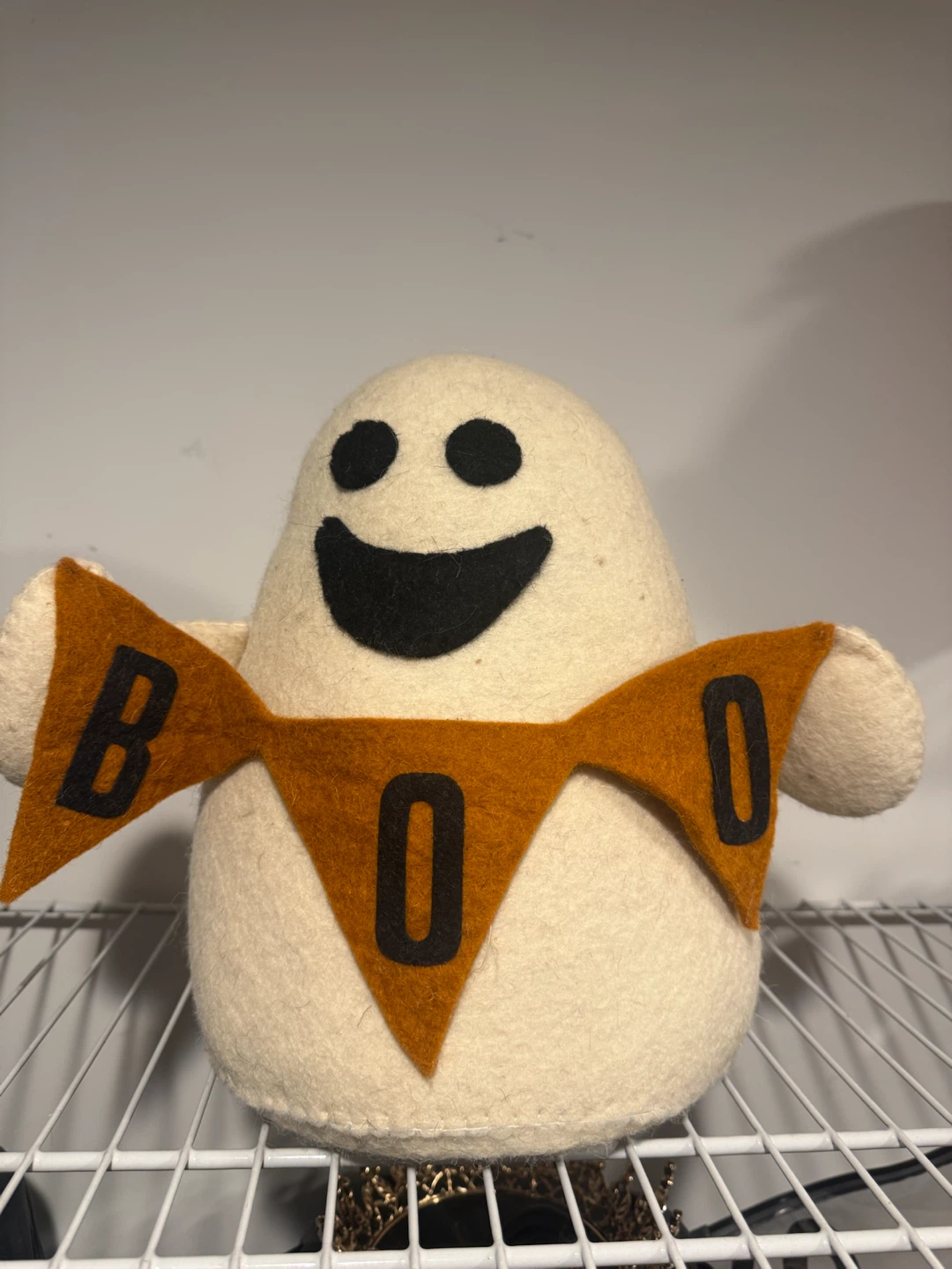 Felt Ghost Decoration with "BOO" Banner