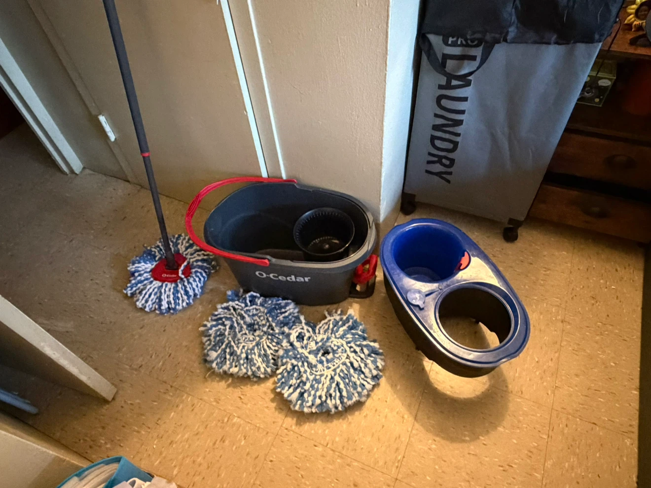 O-Cedar Microfiber Spin Mop with Bucket - photo 2