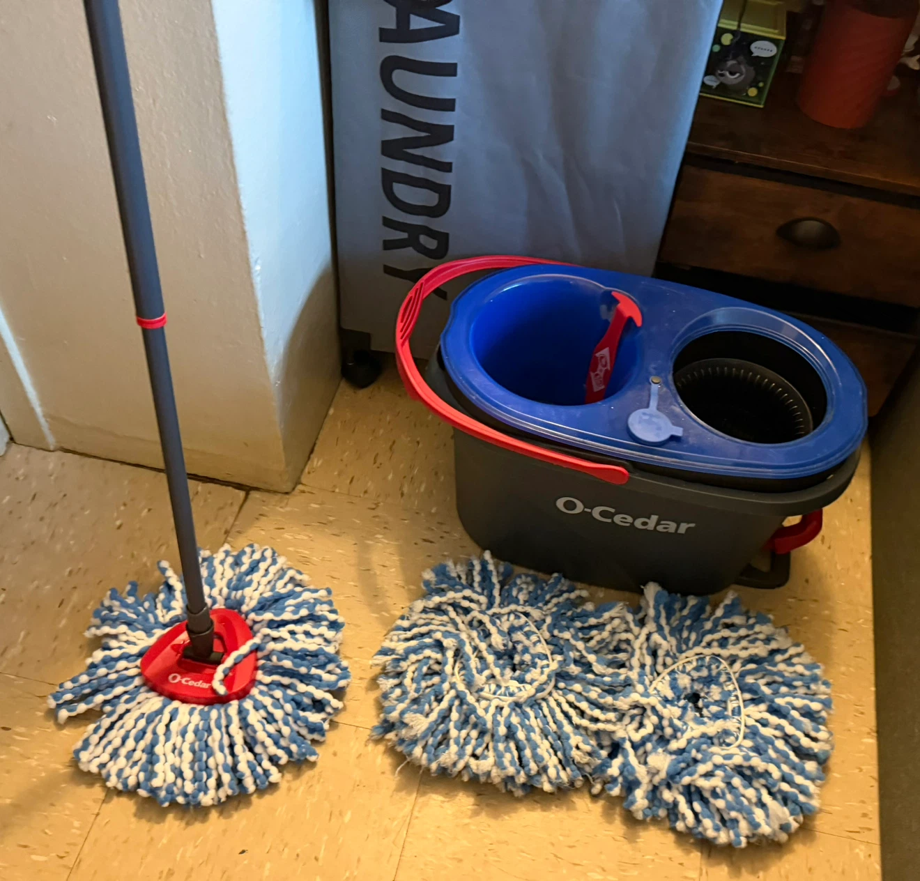 O-Cedar Microfiber Spin Mop with Bucket - photo 4