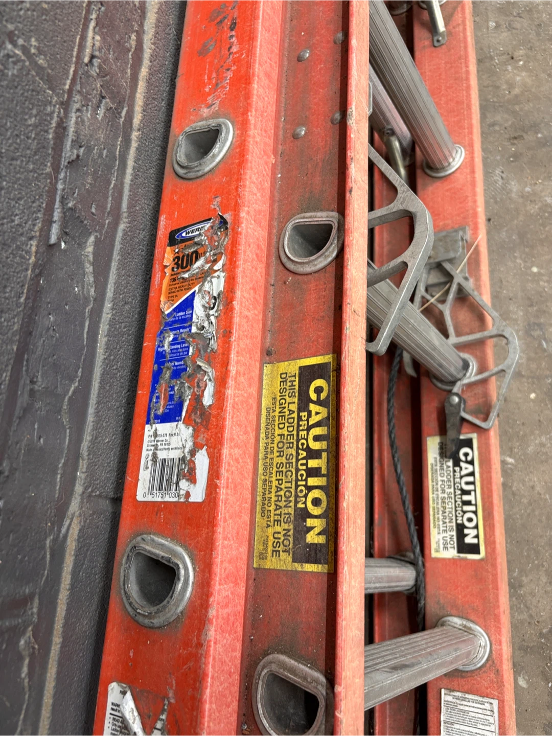 Werner 40 ft. 300 lb Extension Ladder - photo 5