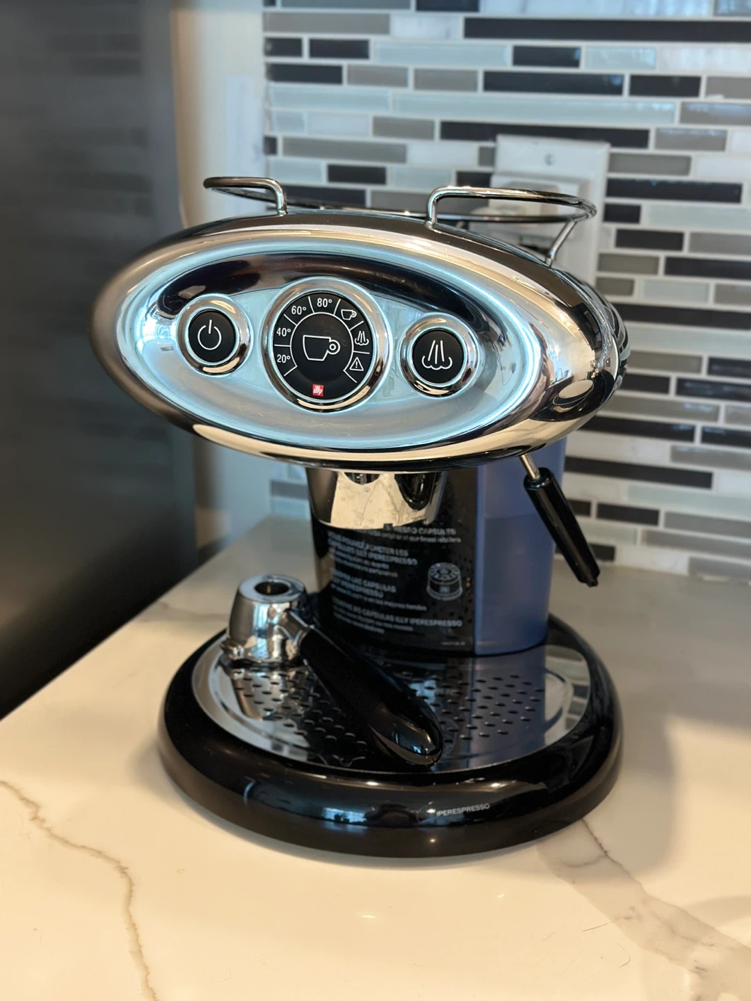 X7.1 Illy Iperespresso Espresso Machine