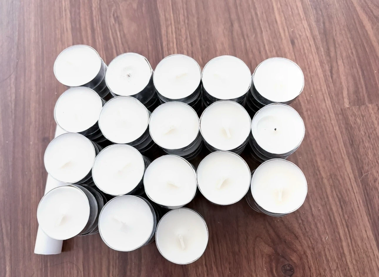 Set of 90 White Tea Light Candles