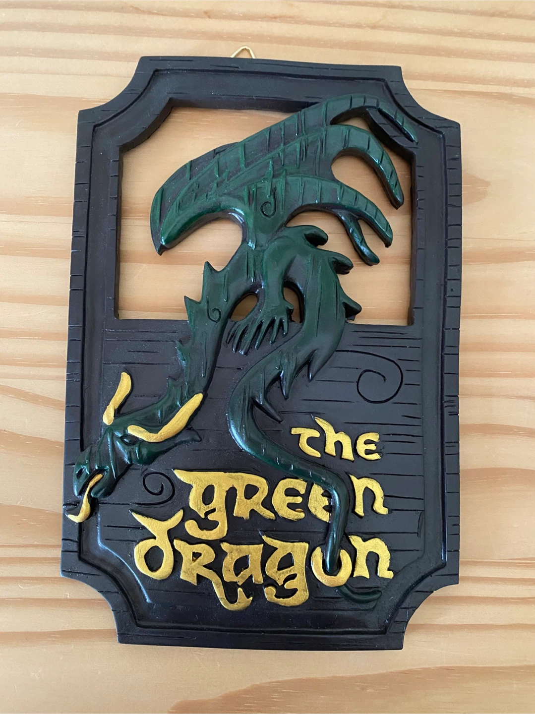 “NEW” Lord of the Rings Tavern Sign Set - photo 3