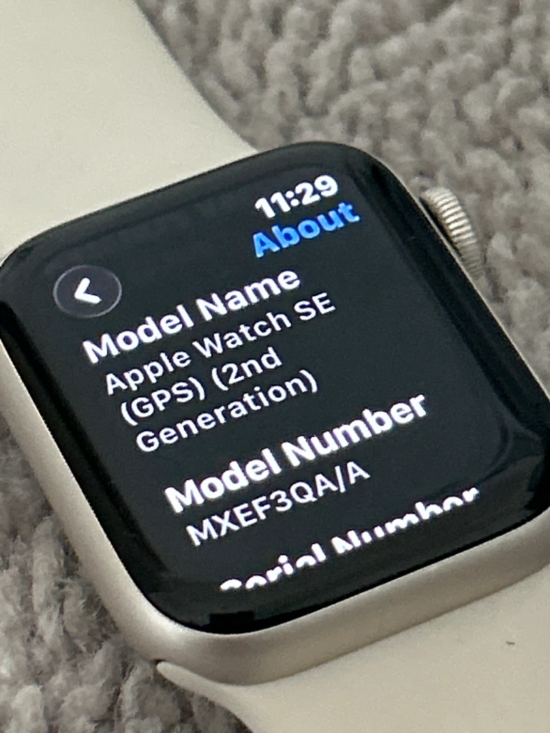 Apple Watch SE 2nd Gen 40mm - photo 4