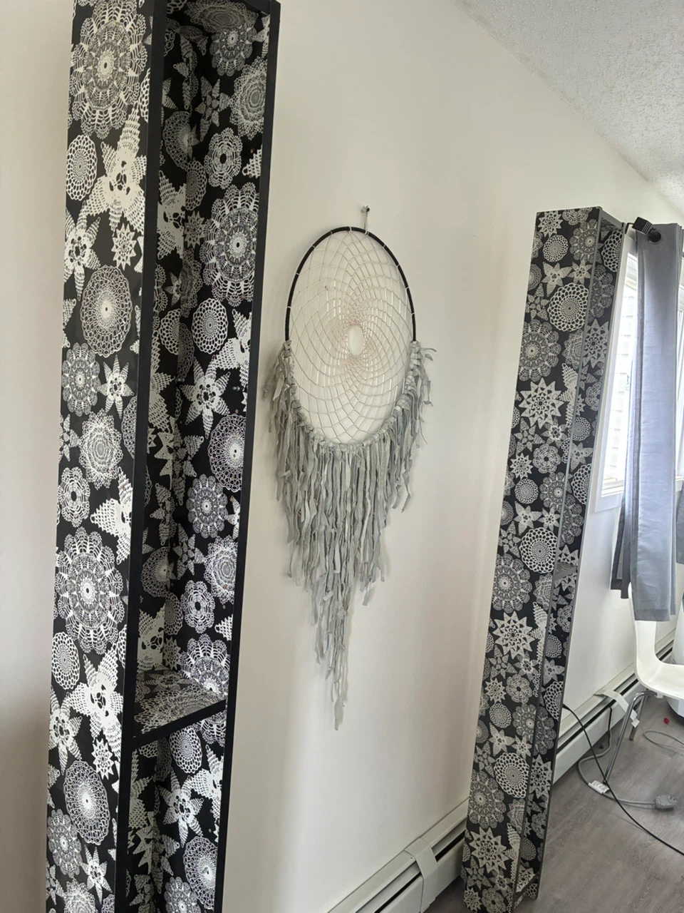 Large Dreamcatcher with Grey Tassels - photo 3