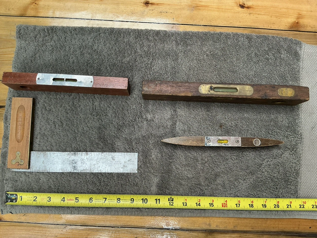 1 Vintage Wood Straight Edge Level & 3 Wood Spirit Levels - photo 4