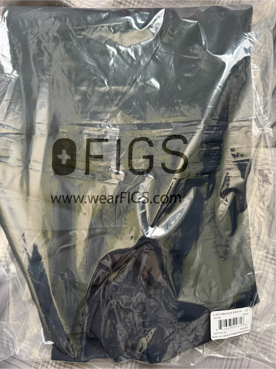 FIGS Logan V-Neck Scrub Top - Navy - X Small - photo 2