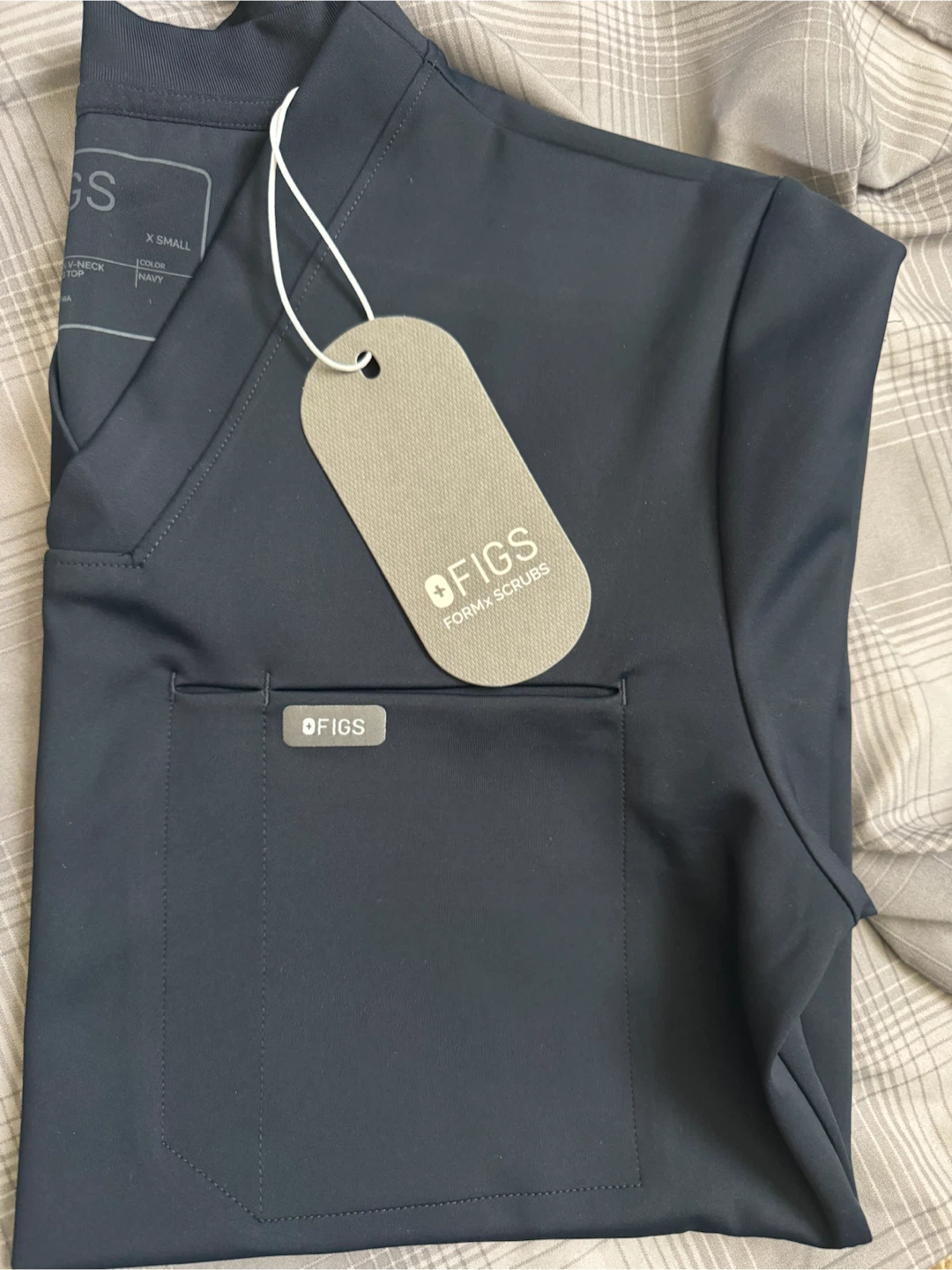 FIGS Logan V-Neck Scrub Top - Navy - X Small - photo 3