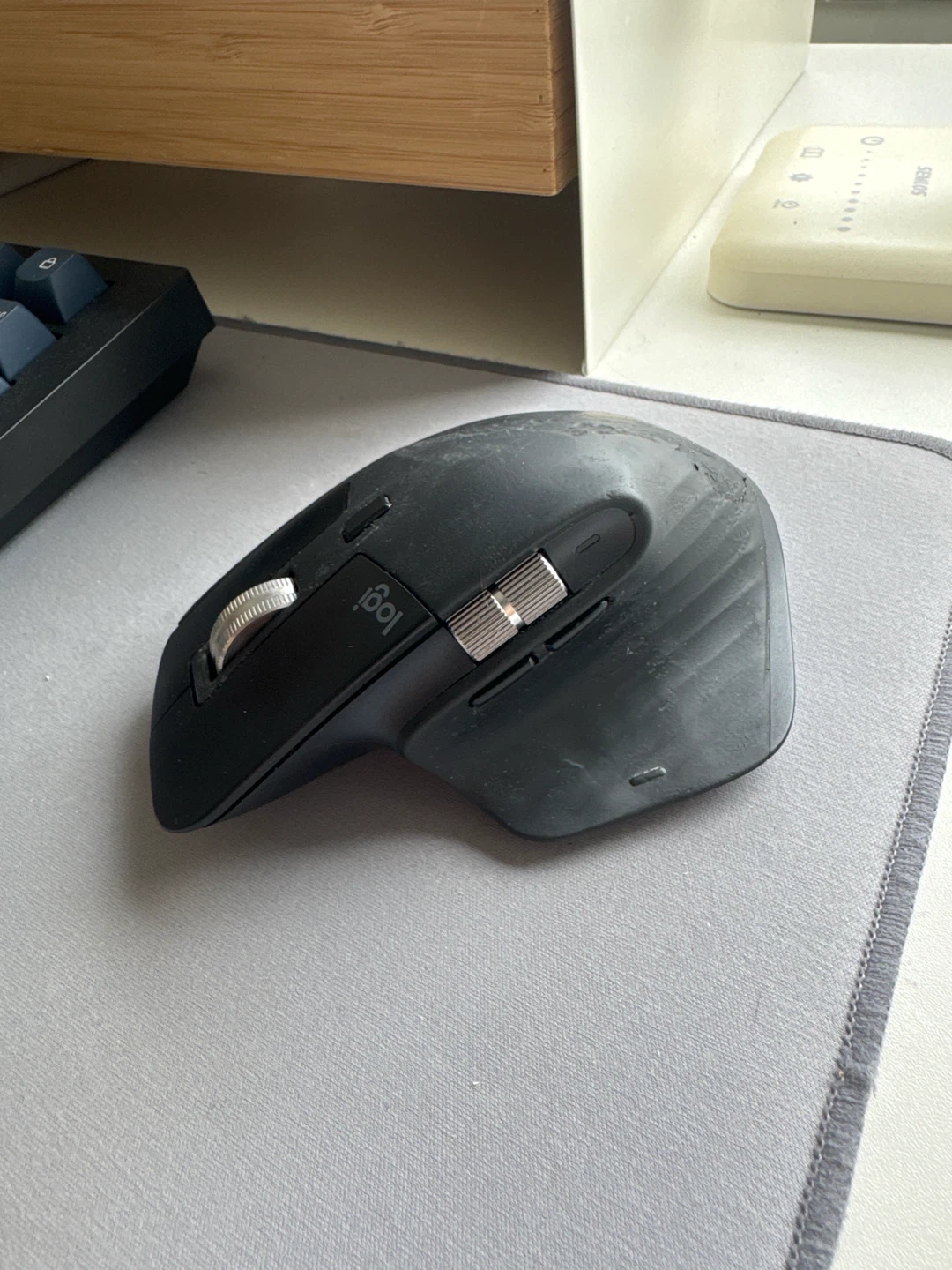 Logitech MX Master 3 Wireless Mouse - photo 2