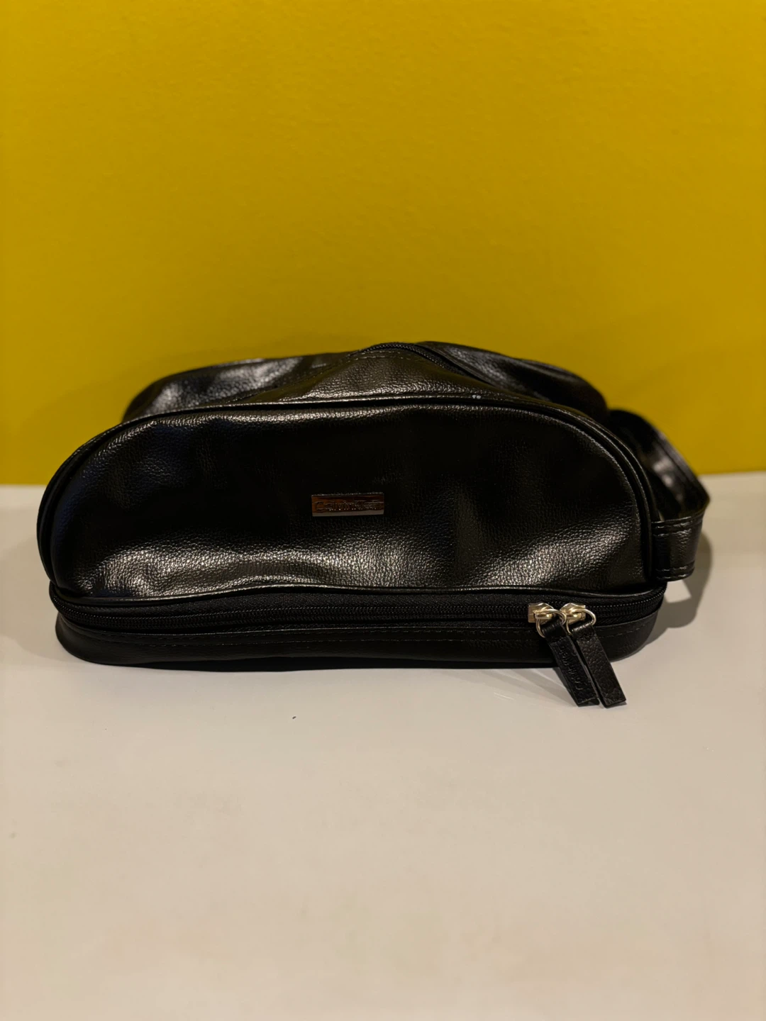 Calvin Klein Black Leather Toiletry Bag - photo 5