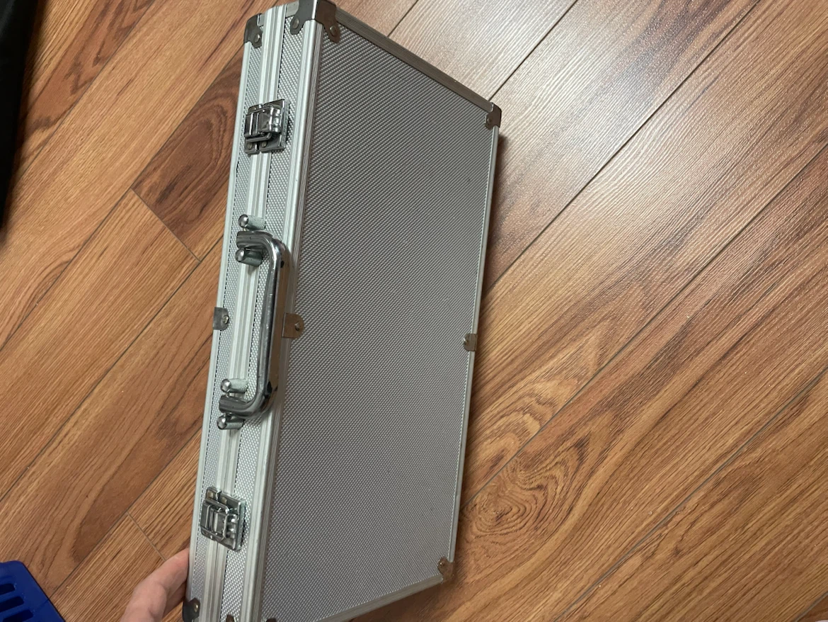 Poker Chip Set in Aluminium Case - photo 2