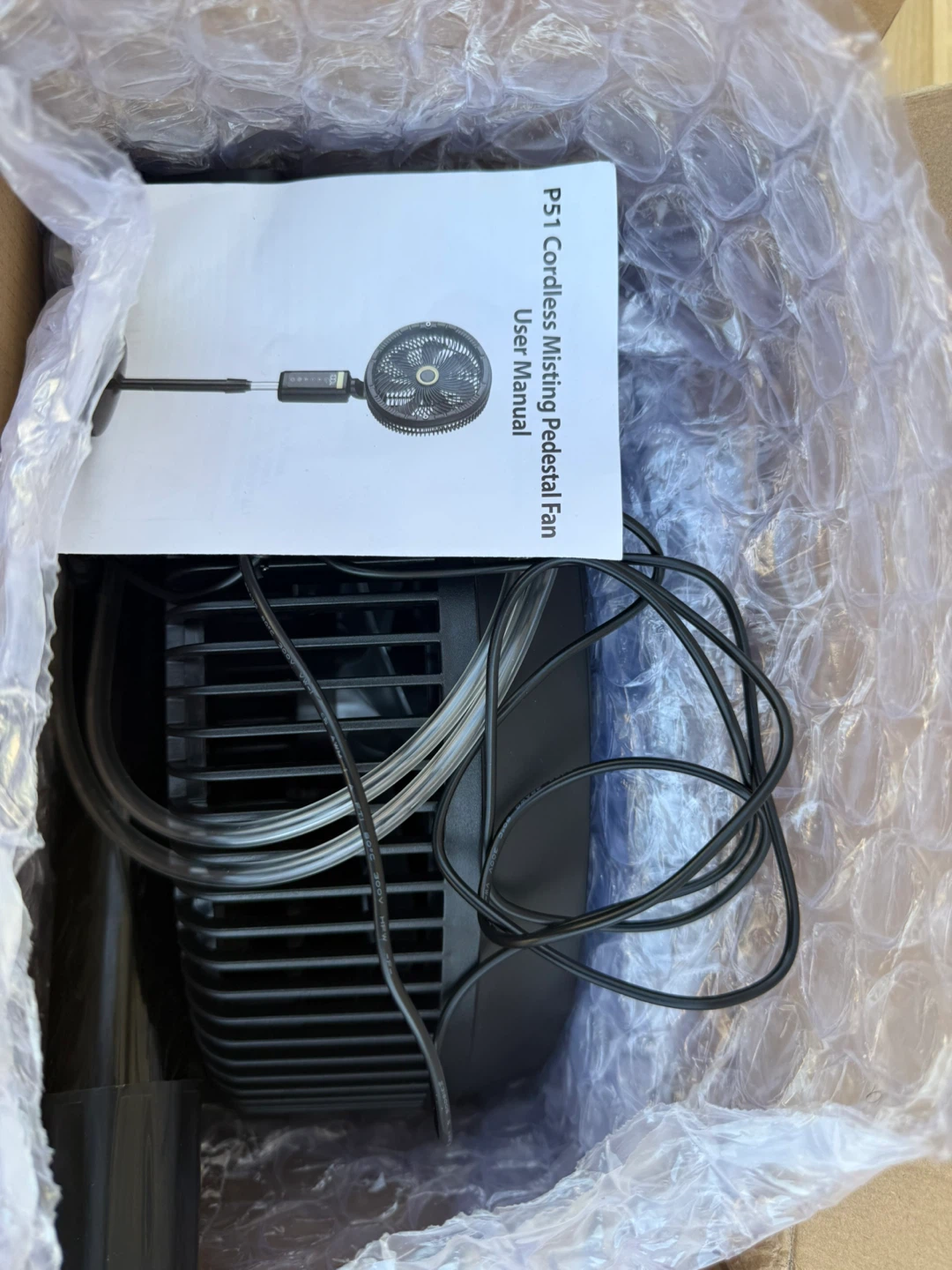 P51 Cordless Misting Pedestal Fan 12-Inch - photo 5