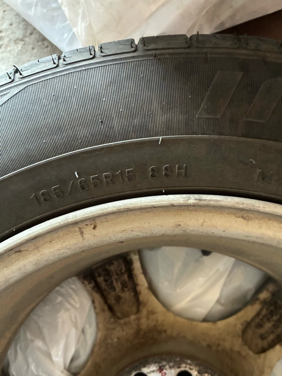 Sailun 185/65R15 Radial Tubeless Tire - photo 2