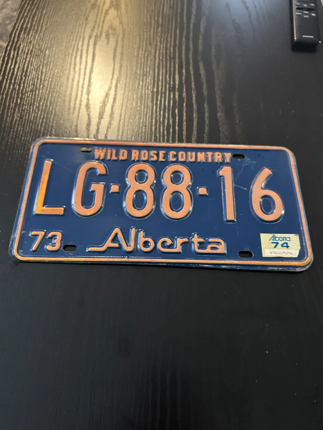 Alberta "Wild Rose Country" License Plate LG-88-16 (1973/1974)