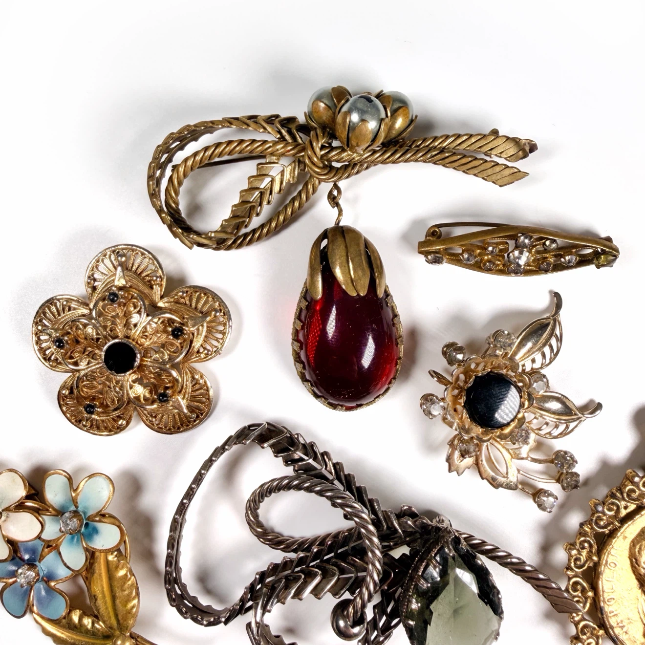 Vintage Costume Jewellery Assortment - photo 2