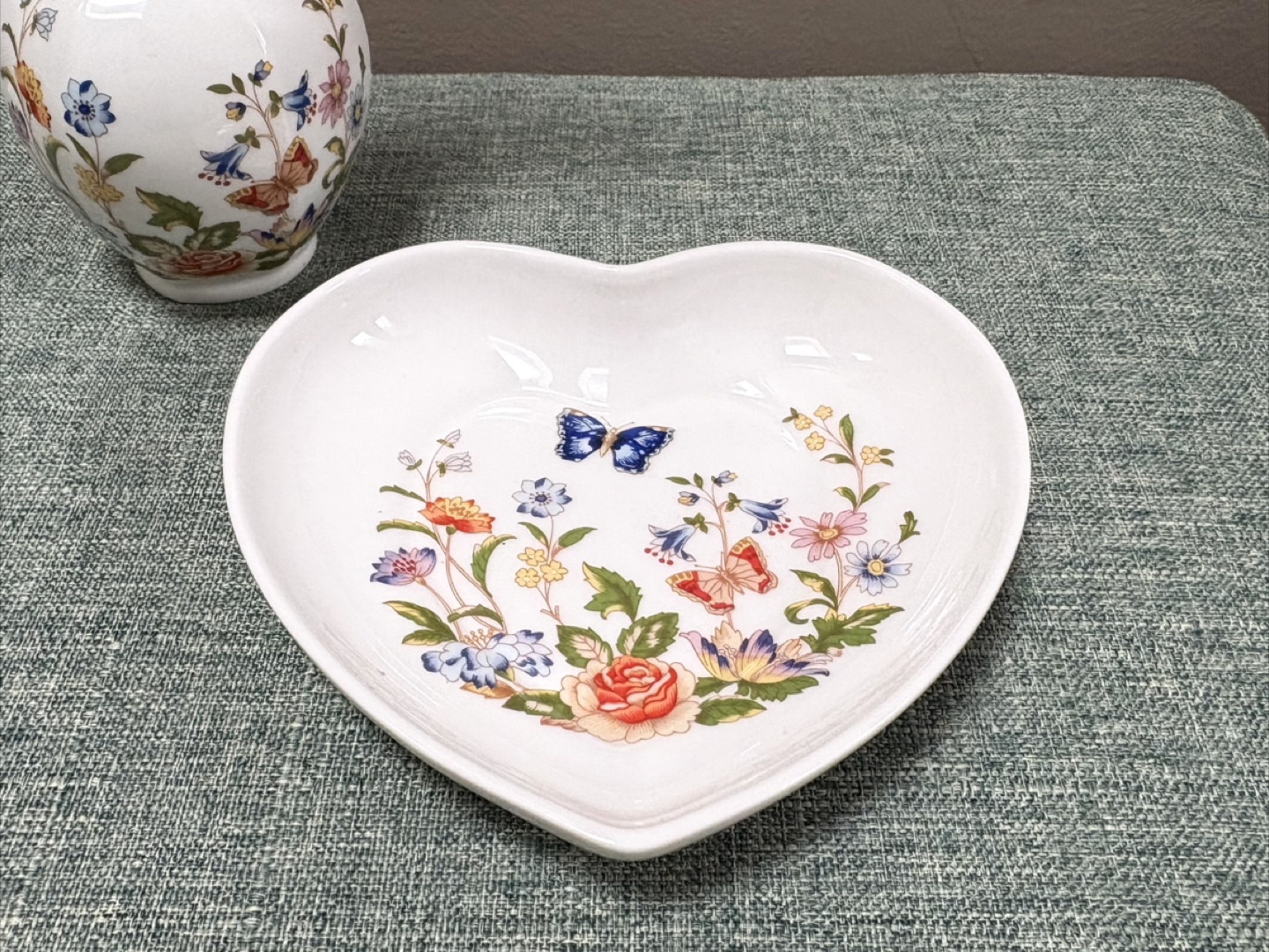 Aynsley Cottage Garden Vase and Heart Dish Set - photo 3