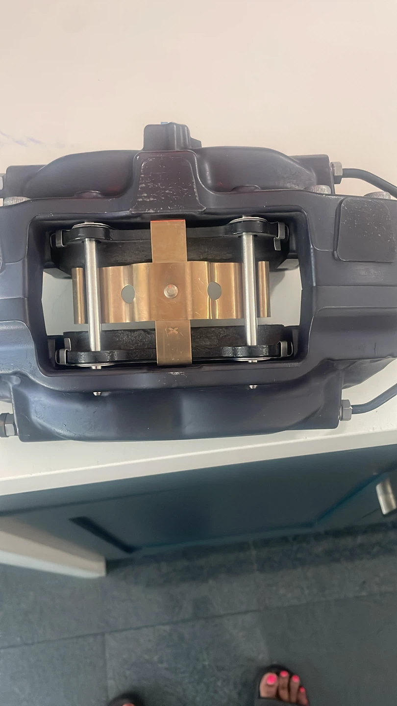 Tesla Brake Caliper(left rear) - photo 5