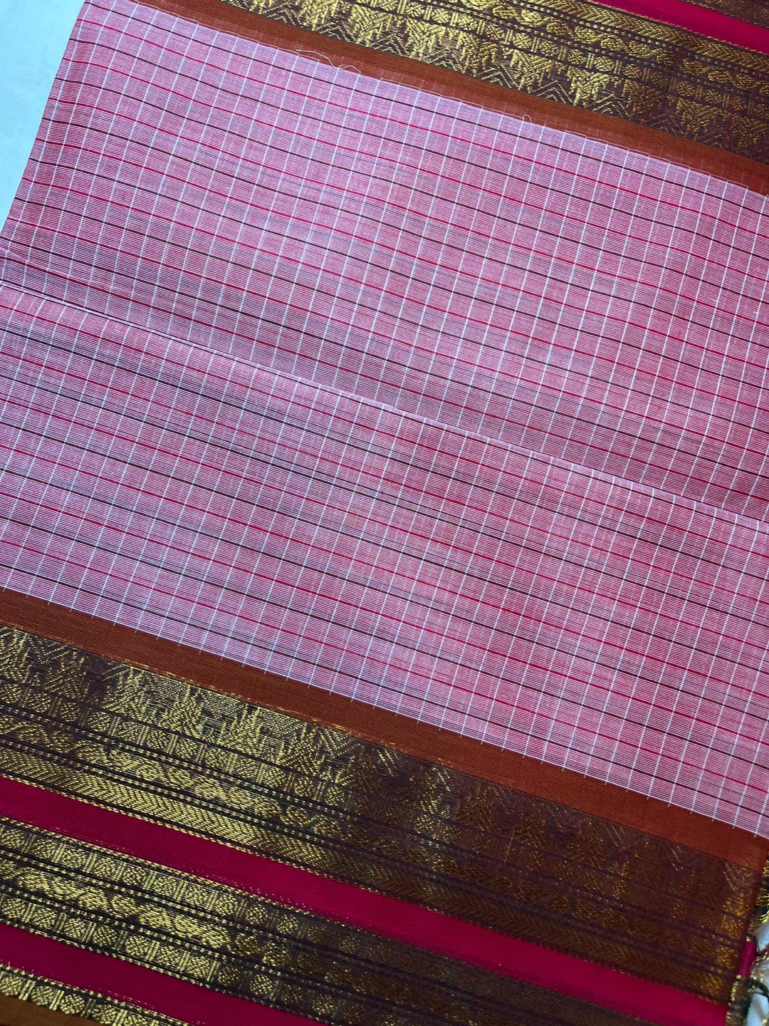 Pink and Gold Checked Saree - photo 2