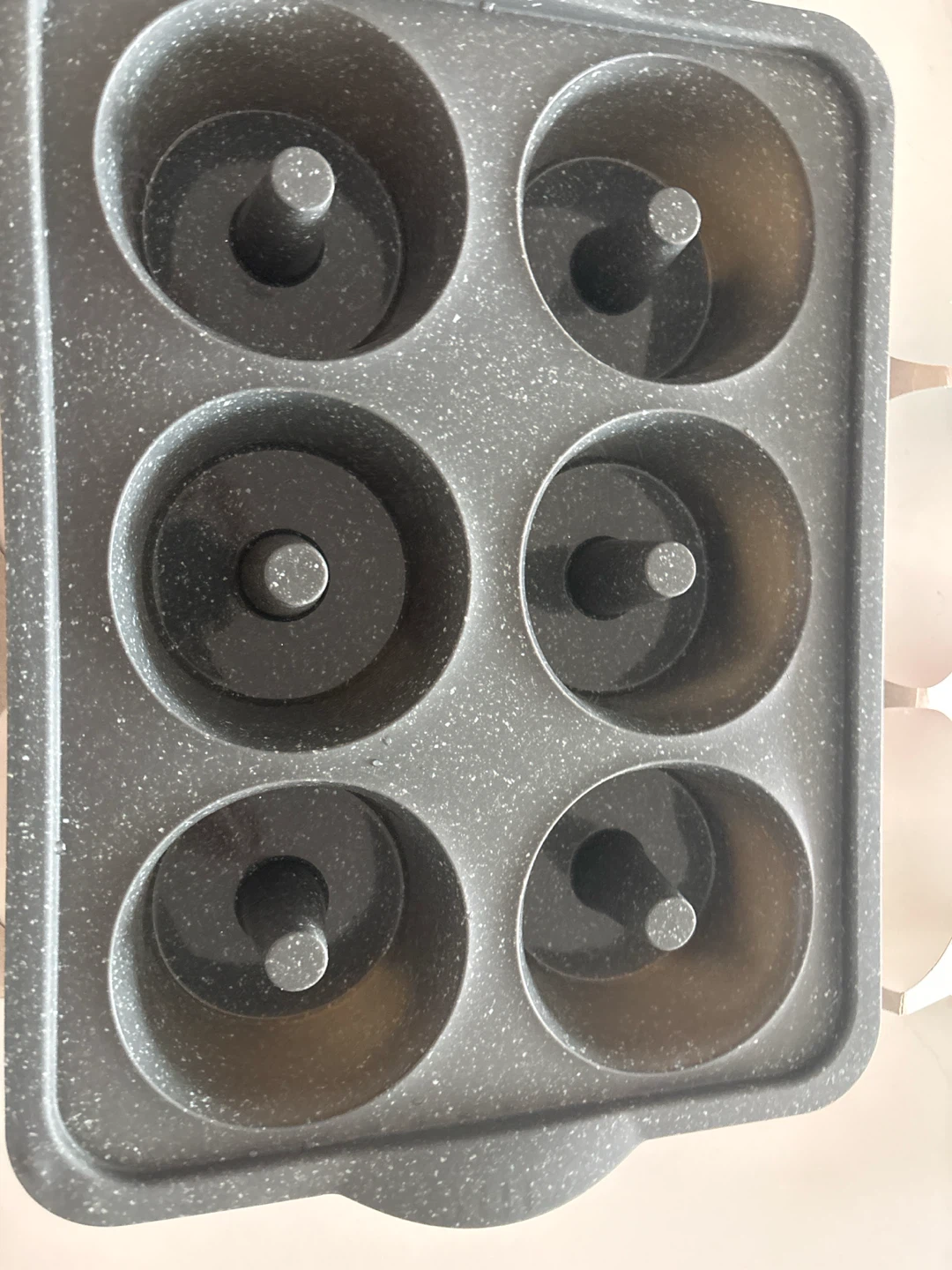 Celebrate It 6-Cavity Donut Pan - photo 4