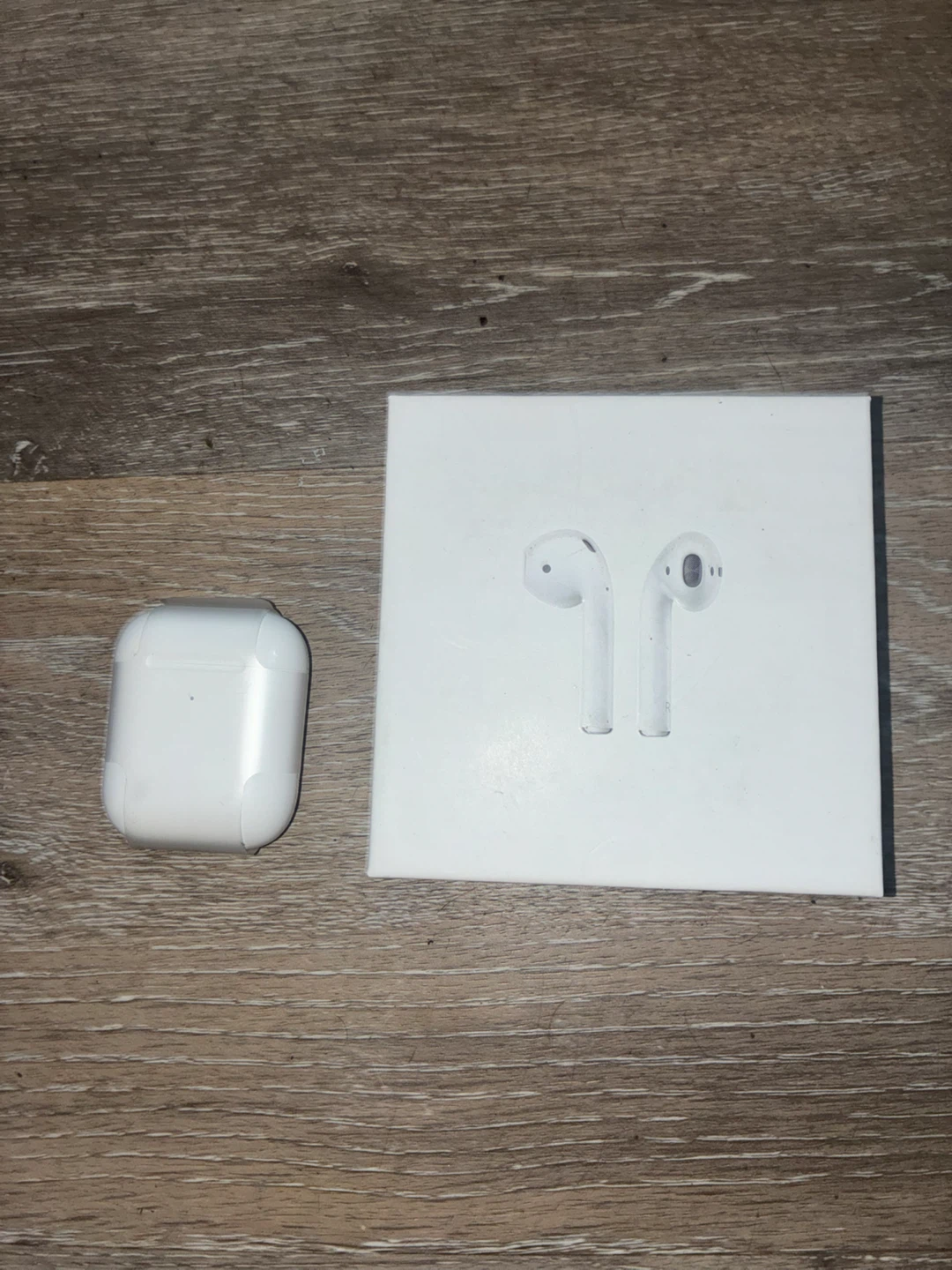 Apple AirPods Gen 2  with Wireless Charging Case